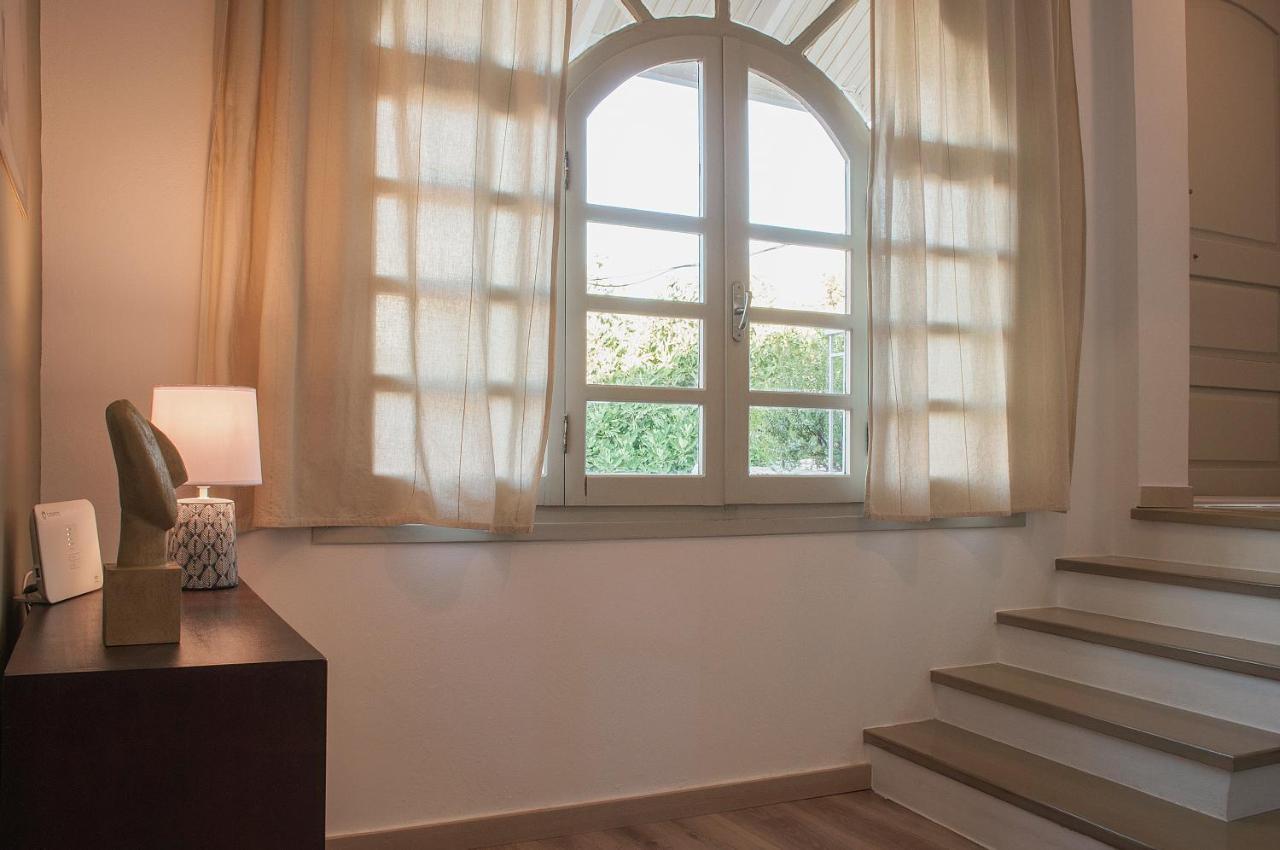 Adorable Country House With Sea & Church View! Kokkini Hani エクステリア 写真